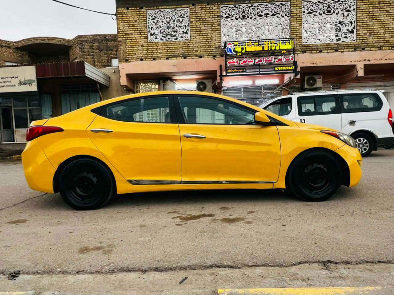 السلام عليكم النترا موديل 12 وارد أمريكي مكينه 1800 مكينه وكير وحداديه تخم تاير دواخل جديده كهربائيات كلهه شغال السياره مكفوله من التبديل والضربه والشواصي والغود والبرانكيتات بس الدعاميه مبدله شرط صبغه وحده رقم بغداد مشروع وطني تحويل ثاني يوم مصفره خط وبحث وغرامات السعر 88 المكان واسط قضاء الحي الرقم ***********
