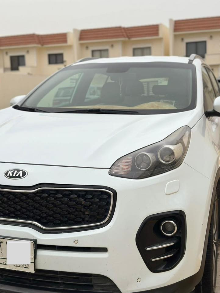 خليجي
حساسات امامي خلفي
مري شفط
تبريد قطعتين
تحكم ستيرن جهتين
لد نهاري 
٣ وضعيات قيادة
مانع انزلاق
نظام ABS
مثبت سرعة
العداد ٨٩,٠٠٠
الجاملغ الخلفي بيها دحجة بسيطة ترجع على البارد  

السعر ١٧٥ وبيها مجال بسيط
***********

