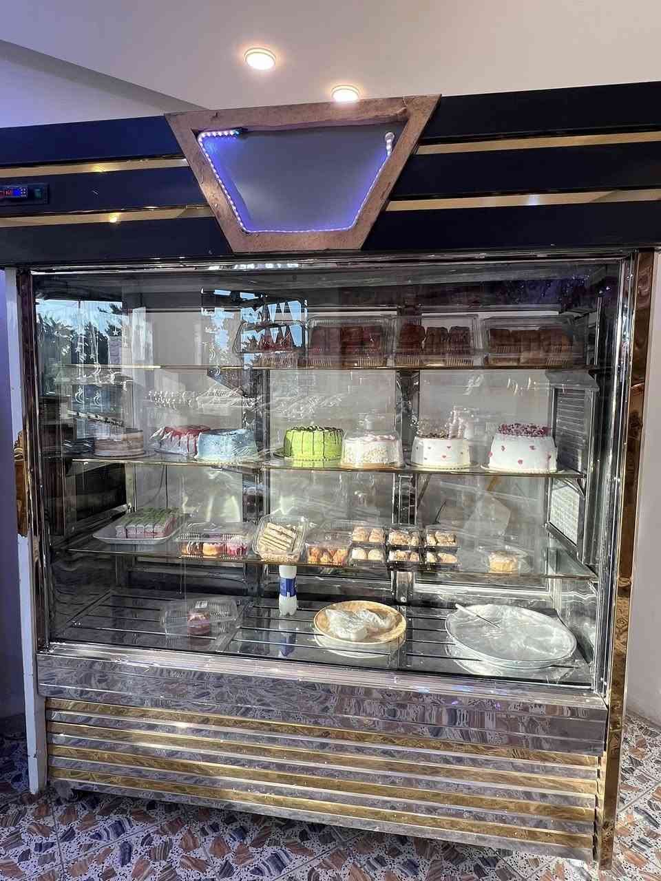براد كيك للبيع اخو الجديد قياس 2*2 متر مكفول مكان بغداد ***********
