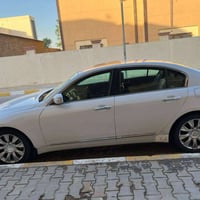 2011 فول اعلا مواصفات السياره بيه قطع صبغ ابيع حزام شواصي وحوض مكفولات...