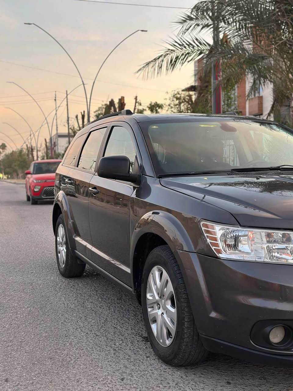 جورني 2020
صبغ ربع جاملغ السايق والدعامية
محرك 2400 
سبعة راكب
موصفات ستندر مال شركة بصمة وحساسات وكامره .. الخ
محرك وكير خير من الله
سيارة جديده وما متعوبة ( رقم بغداد دولي) بأسمي
(( عاجبني اراوس بكوليوس 2018 وفوك اذا اكو نظيف ))
الي عاجبه  يراوس يدخل خاص  او يتصل   تعليقات ماشوفهن وبسلامتكم ❤️
***********
