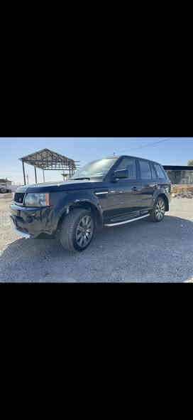 السلام عليكم رانج روفر 2010 رقم بغداد بأسمي
ماشيه 100 مكينه عادي المرغوب كفاله عدا الدعاميات 
السعر 120 العنوان بغداد الدوره 
***********
