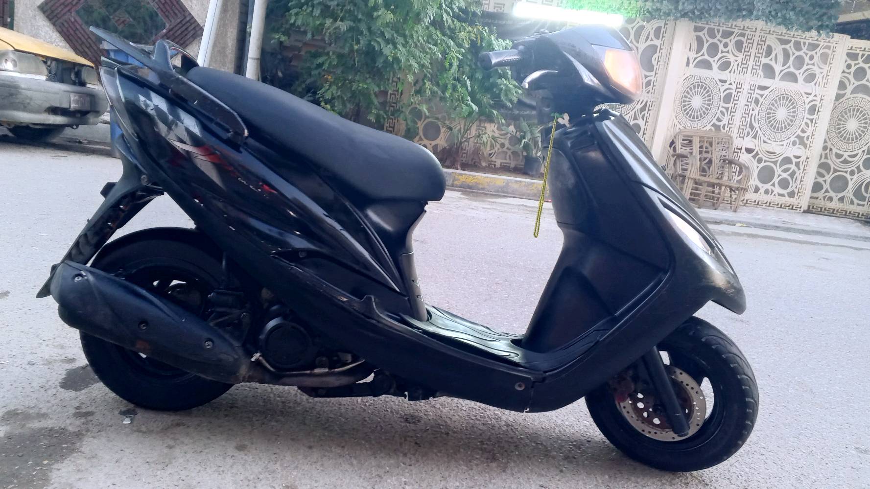 دراجه ماكس ١٤٠ عليه ادامه جديده مكينه نضيفه عنوان الحريه بغداد