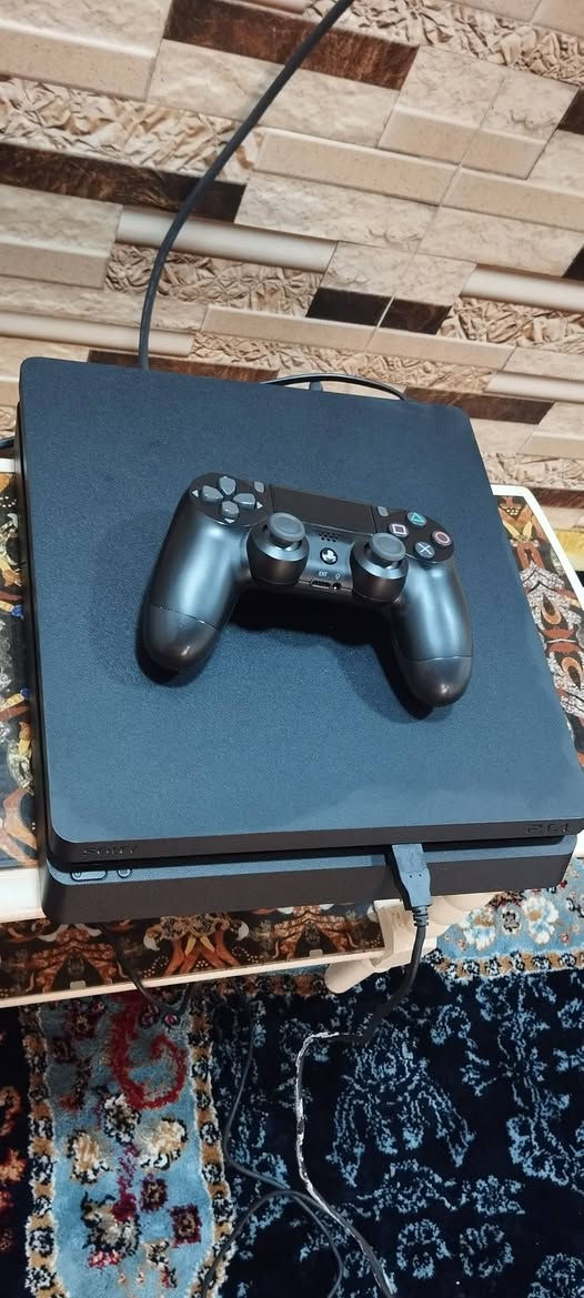 عندي بلي 4 اون لاين للبيع
الجهاز مفتوح للتنظيف فقط مع يدات 2 ادفع سعر وتعال اخذه


**إذا كنت صاحب هذا الإعلان وتريد حذفه لأي سبب، رجاءا أرسل رسالة إلى الدعم الفني**