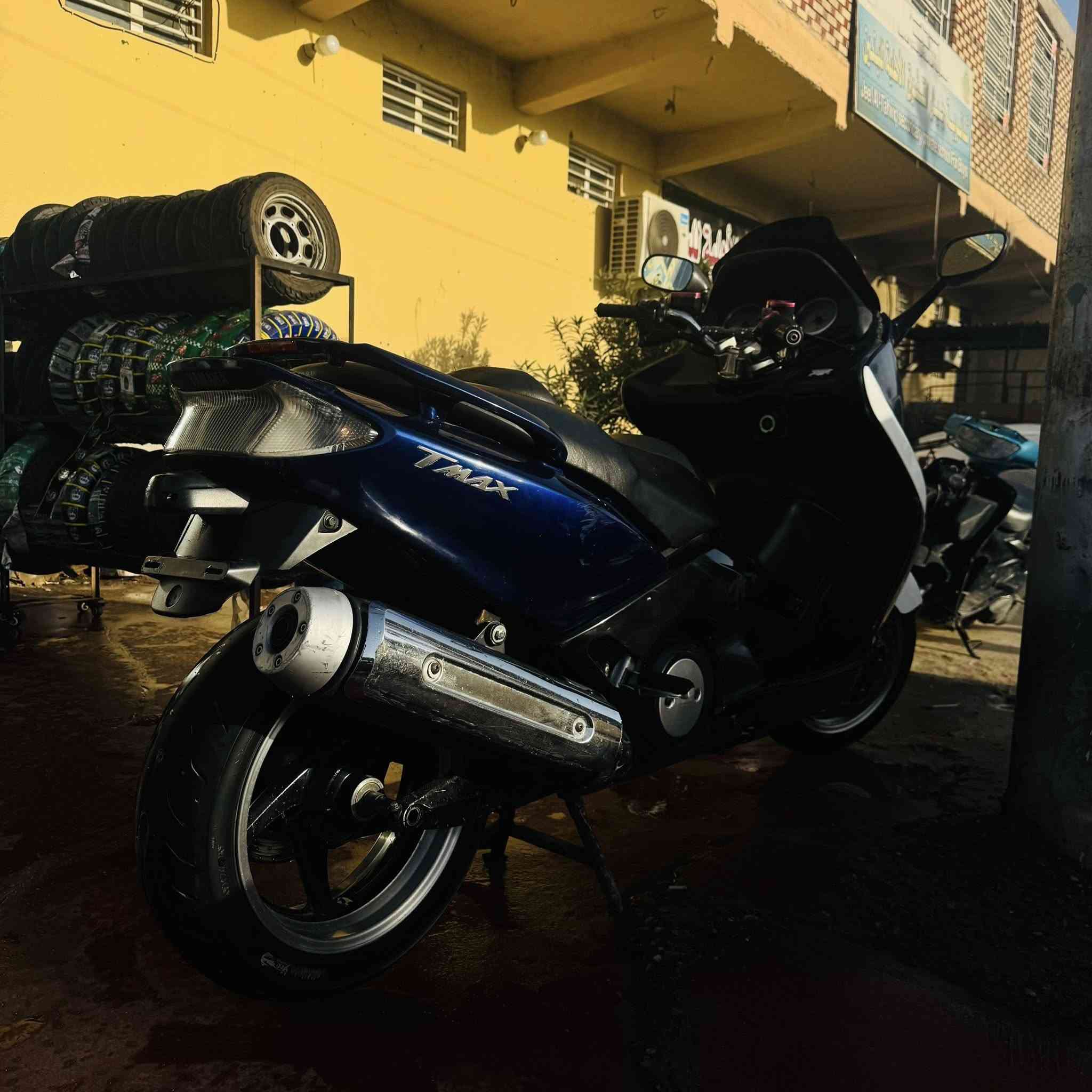 السلام عليكم T MAX  مديل 2008 مكفوله كفاله عامه مكانه بالديوانيه قضاء الشاميه  السعر 20وبيه مجال حك الجيه ***********
