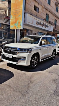 لاندكروز • ٢٠٢١ • رقم بغداد