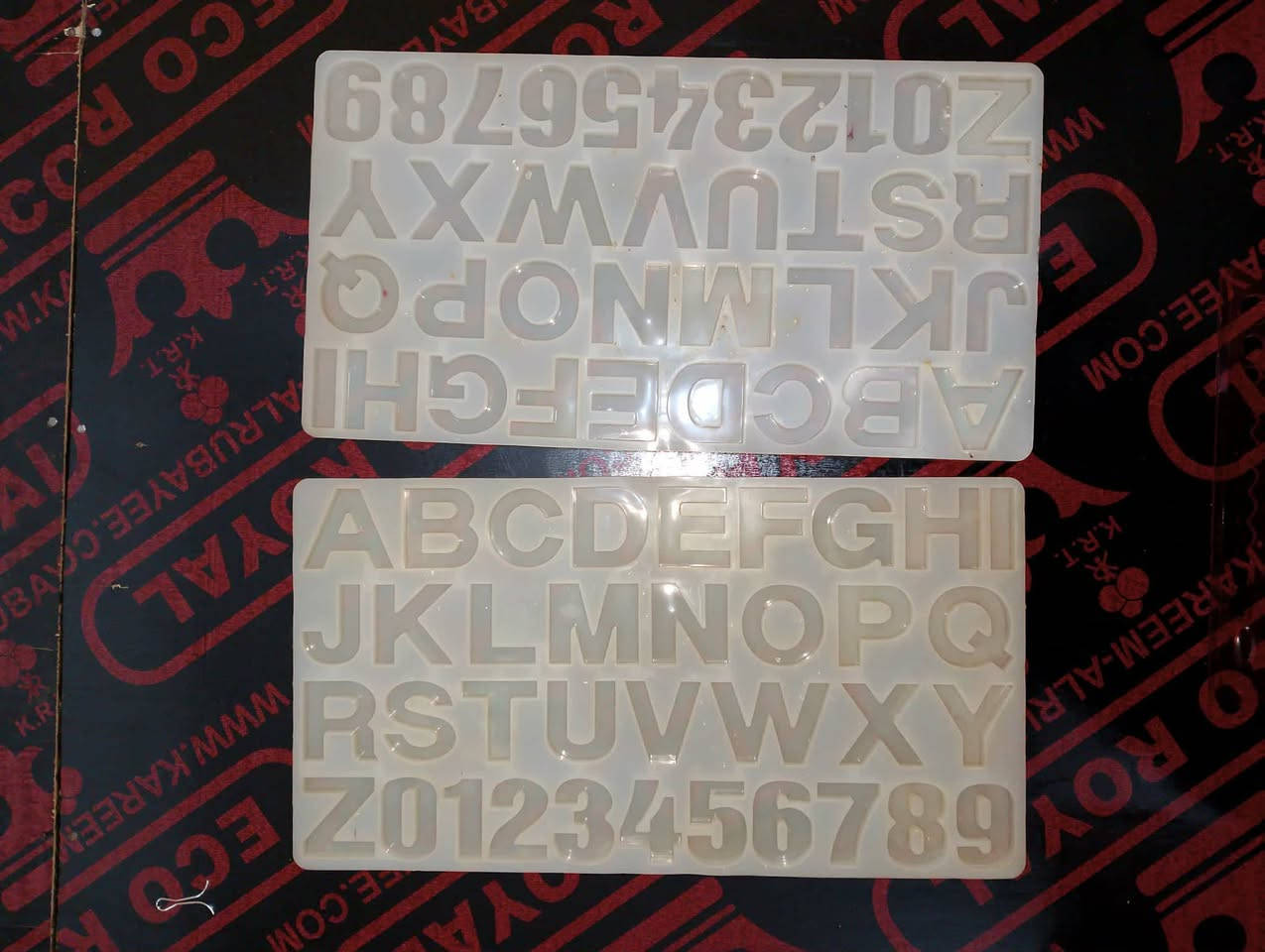 ست رزم جيلات تغليف الورد 12 علاقه ورقيه حجم كبير 11 علاقه ورقيه حجم وسط 8 علاقه ورقيه حجم صغير سبع قطع مباخر زجاجيه شكل اسطوانه خمس بوكسات شوكولاته لون اسود 20 بوكس هدايا مكعب عشر بوكسات هدايا شكل قلب 11 مشط خشب اصلي سيتين فنجان مع صحن خشب اصلي حجم صغير ساعتين فنجان مع صحن خشب حجم كبير 54 كوب ماكس سياحي ابيض خمس قطع على بكلينس خشب اصلي ثلاثه سيت كاسات شمع زجاج 10 اكياس ورد مجفف 12 كيس  قش ملون شريط خاص بباقات الورد شريط شكل ورده لتغليف الهدايا 12 قطعه كاسات زجاج قبق خشب عدد 36 قوالب سيليكونيه منوعه احجام صغيره وكبيره غير المذكوره في الوصولات كمامات واعواد خشبيه وكاسات بلاستيك لتحضير الشموع والريزن الوان مايكا ورق ذهب ورق فضه جليترات ورد مجفف دانتيلات ستراس قداحات عدد كثير لولو كبسات شعر قواعد مبخره علب حافظه للبخور عشر قطع ماشات بخور زيت كاسات اكريليك حلقات مداليه عدد كثير اكسسوارات ريزن صمغ خرز خرز مشكل بكميات مثل ما موضحه بالصور حاملات شمع معدنيه تسع قطع هذه الاغراض المذكوره والقسم الاخر موضح في الوصولات والقوالب السيليكونيه المستخدمه غير مذكوره في الوصولات ولا في هذا المنشور علما انها نظيفه جدا وبنفس الوقت هي مجانيه مع الاغراض


**إذا كنت صاحب هذا الإعلان وتريد حذفه لأي سبب، رجاءا أرسل رسالة إلى الدعم الفني**