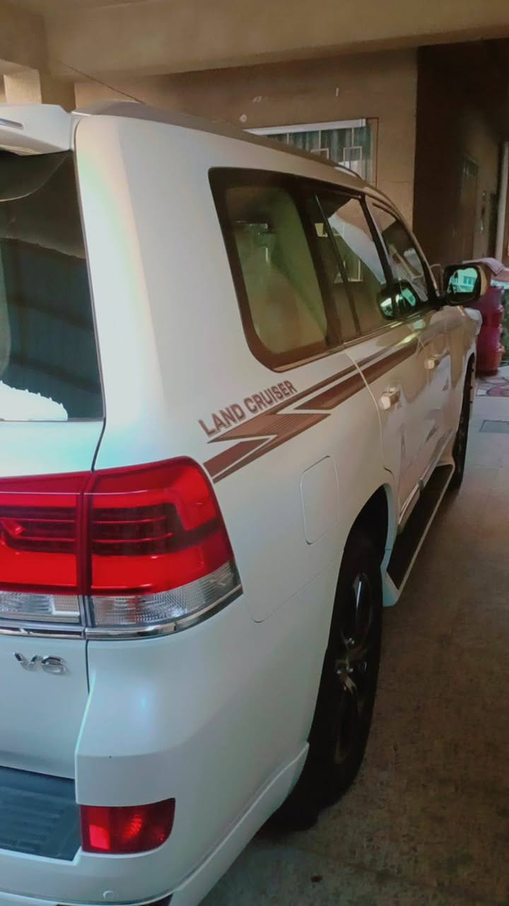 جكساره موديل 21 بريم اصل ماشيه 54 الف مواصفات البريم معروفه بيها ضربه بلدعاميه كما موضوح بلصور مكانها بغداد السعر 6500 ست شدات وخمسه مئه دولار والسونار موجود بلصور

رقم الهاتف *********** ممتواجد عله النت
