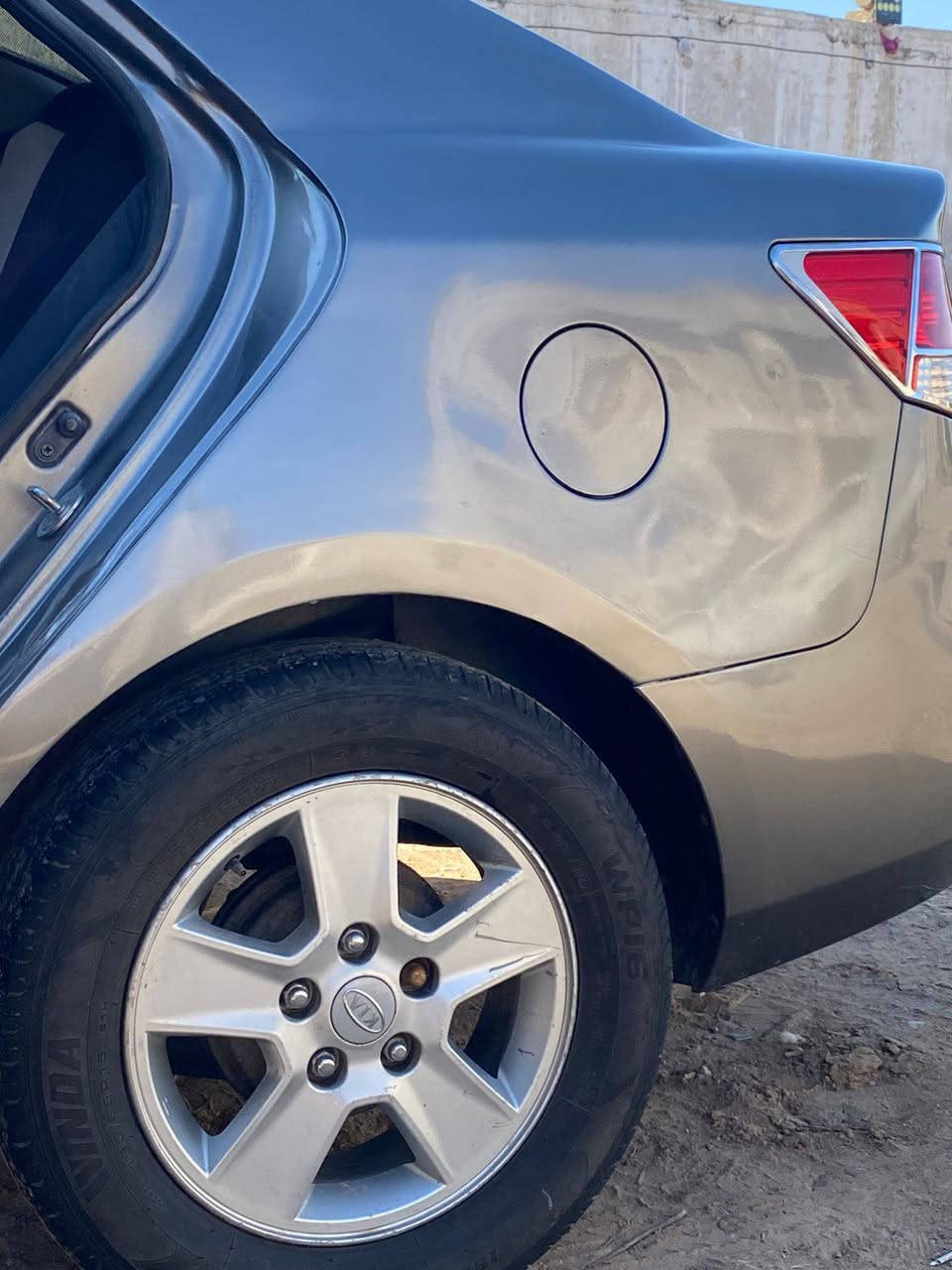 السلام عليكم
سيراتو 2012  ادوات ادوات 
تبريد تدفئه + صدر تايرات +تبريد كشانه+
حساس خلفي +كهربائيات+ كير محرك+ كلو جديد وشرط مكانها بيجي 

هاتف ***********

اتصل واعرف السعر والتفاصيل
