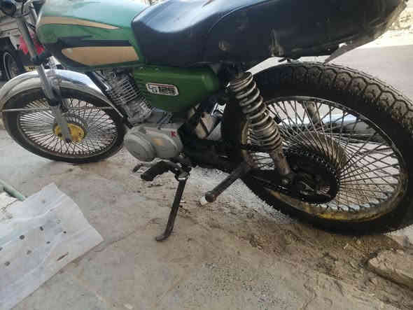 دراجه نامه كلك كلك محرك مفتوح شاصيه لاطاك و لالحيم
مكان لشطره ليريده يجي خاص او يتصل ***********
👈سعر250 قفل بدون مداهر 👉
