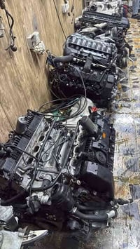 مكاين حاوية مع كيرات مع حدادة صدر جميع أنواع bmw وصيانة المحركات وكهرب...