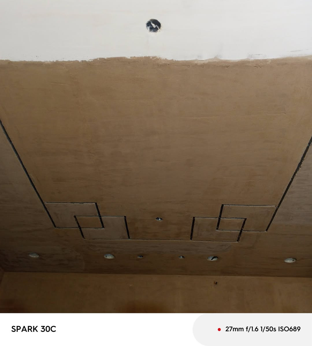 السلام عليكم خلفه جص وبورك هذا جزء بسيط من عملي ان شاء الله ينال اعجابكم واي استفسار بخصوص الجص والبورك اني حاضر هذا رقمي***********📞أوبيه  واتساب
