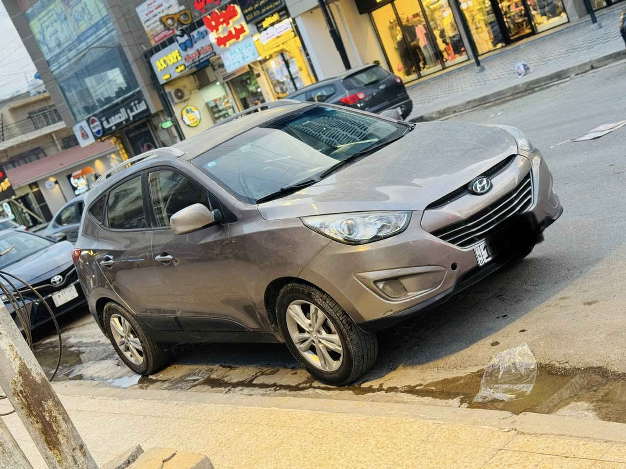 سلام عليكم
(بيع او مراوس ) بسياره صالون

توسان موديل 2011 

السياره بيهه فقط بنيد صبغ بدون دواخل بدون ايرباك مكينه 2000دوش كراسي جلد شاشه تحكم ستيرن تخم تاير كامره حداديه صدر كله جديد 

السياره ماشيه 135 رقم بغداد بسمي 

للاستفسار *********** مكانة بغداد متوجد وتساب
