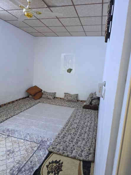 للبيع 
دار محجوز للمصرف العقاري 
100متر طابقين (مشتملات اثنين)
المقدمة/ (42مليون) وقابل للتفاوض 
مباشر مع صاحب العقار 
الباقي للمصرف/(85مليون) ويدفع على شكل اقساط شهرية 438الف 
العقار مئجر الوارد الشهري450الف 
العنوان /كركوك /قادسية تقاطع أبو خطاب يبعد عن التقاطع فرعين.
للاستفسار ومعرفه باقي تفاصيل 
***********
