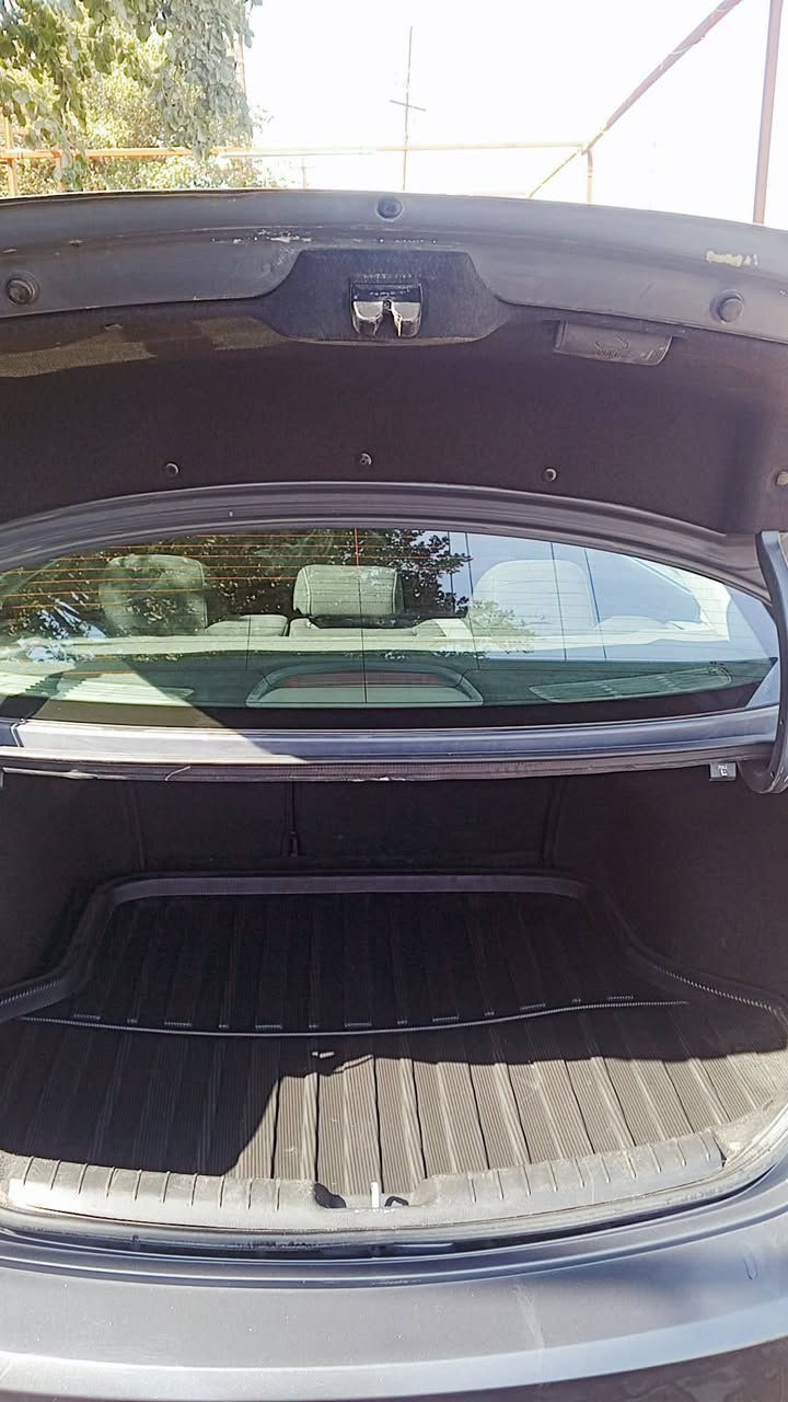 سلام عليكم البيع هونداي إلنترا موديل 2017 وارد كندي  صبغ جاملغ وباب سكن وبنيد بدون دواخل وباقي مكفولات كفاله عامه اليبل وآحد سيارة  مواصفات شاشه كأمره دواره رادار تحكم ستيرن مثبت سرعه تبريد بل كشنات هيتر بل ستيرن اشاير بل مري لون سياره فيلي ويل كب  سيارة جاهزة من كلشي حدادية تخم تاير كير ومكينة 2000 دوش
ماشيه 185 هزه مجدده جديده مكفولات كير ايتي  رقم بغداد الماني وسونار سياره مرفق مع صور شرط التحويل  السعر123 لاستفسار علا رقم *********** مكان سيارة تكريت
