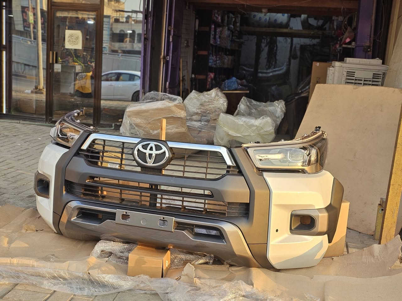 محلات الاصيل
***********

تم بحمد الله وصول حاوية ادوات بيكم تفصيخ فتح اصلي + اصلي شركة + تجاري جميع موديلات الهايلوكس 2006-2025 جميع الفئات 

بيكم ناصي 
بيكم ادڤنجر 
بيكم TRD
بيكم GR
بيكم سعودي الناصي والعالي 

متوفر  دعاميات ، بنيد ، چاملغ ، ابواب ، باب بدي ، لايتات وبگ لايتات ، مرايات ، 

يتوفر توصيل جميع محافظات العراق 

العنوان :- بغداد - الطالبية - مقابل مطعم الصادق
