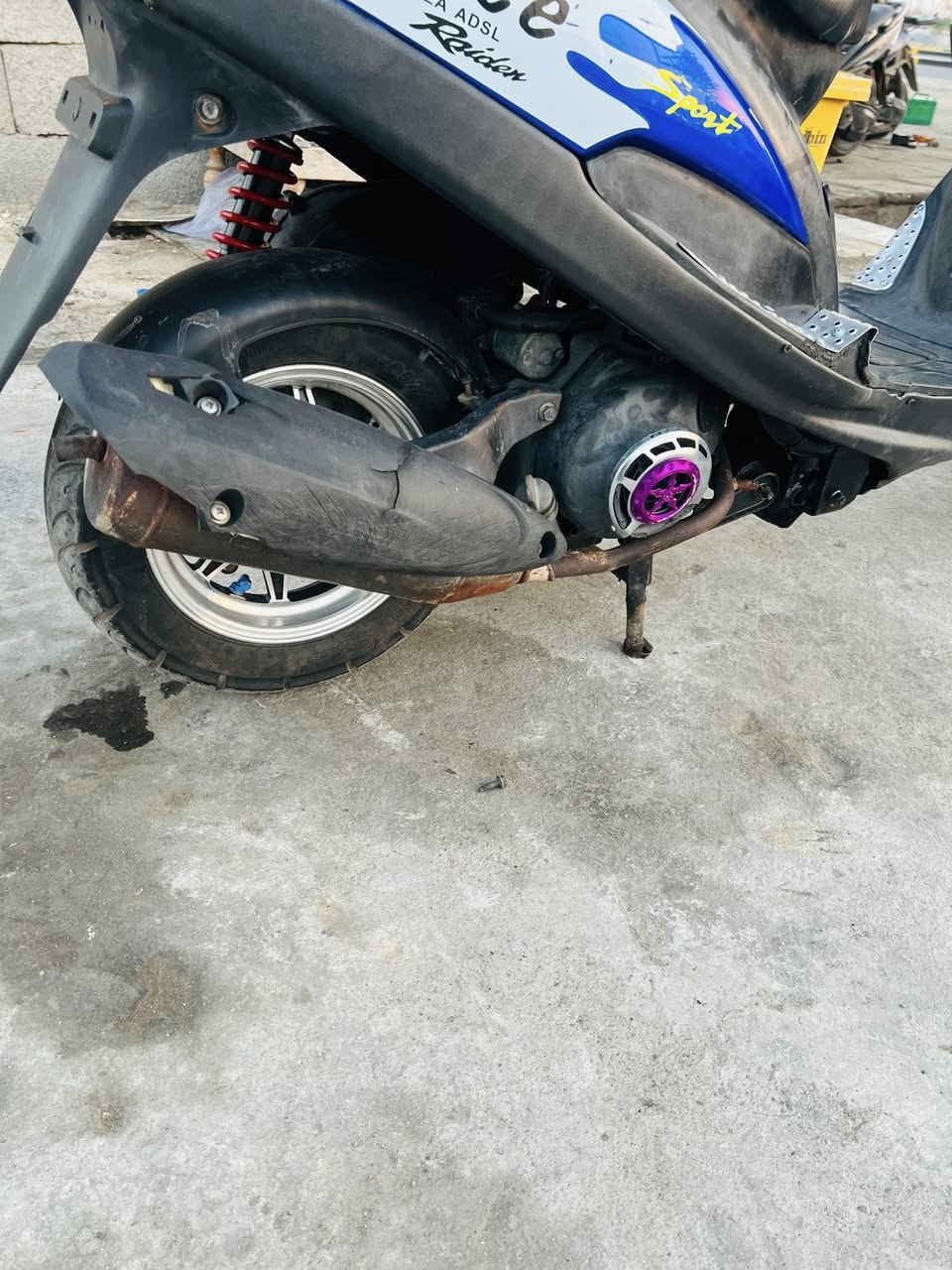 ‏سلام عليكم ماكس عدلة وكيل ناعمة دراجة بلادية مزودة ويلات مكينة جديدة كل شي شغال كهربائيات نقرأ السلف السعر 750 أبيها مجال بصره جنينة رقم***********
