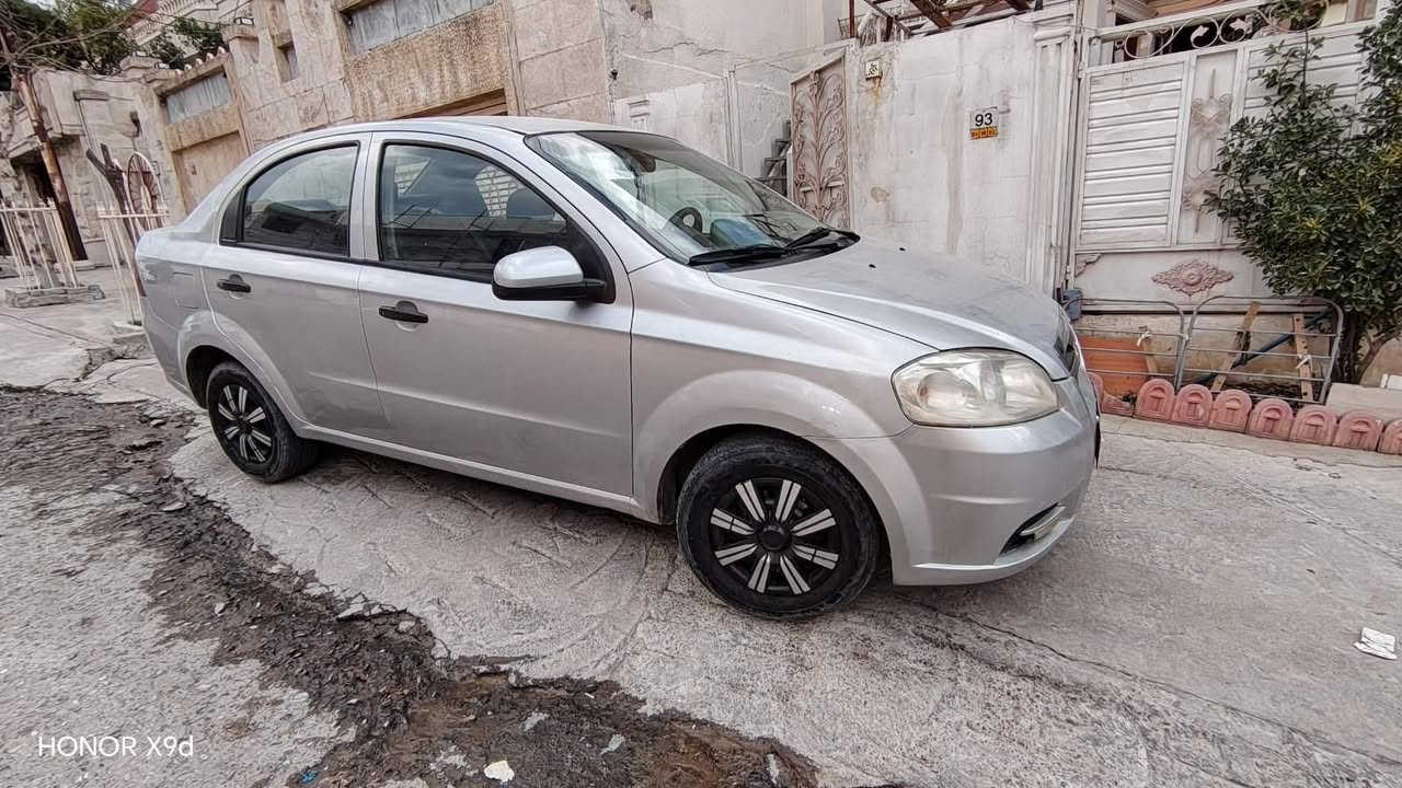 ئـەڤـیـۆ ۲۰۰۹ مـەکـیـنـە گـەورە ، دوو پـارچـە بـۆیـاخی هـەیـە بـۆنـیدوو چـەمـلـەغ ، سـەنـەوی ٥ مـانـگـی مـاووە ، غەرامـەو دارو بەردی بـەشـەرت ٦۳ گەڵاو مامەڵە
***********
