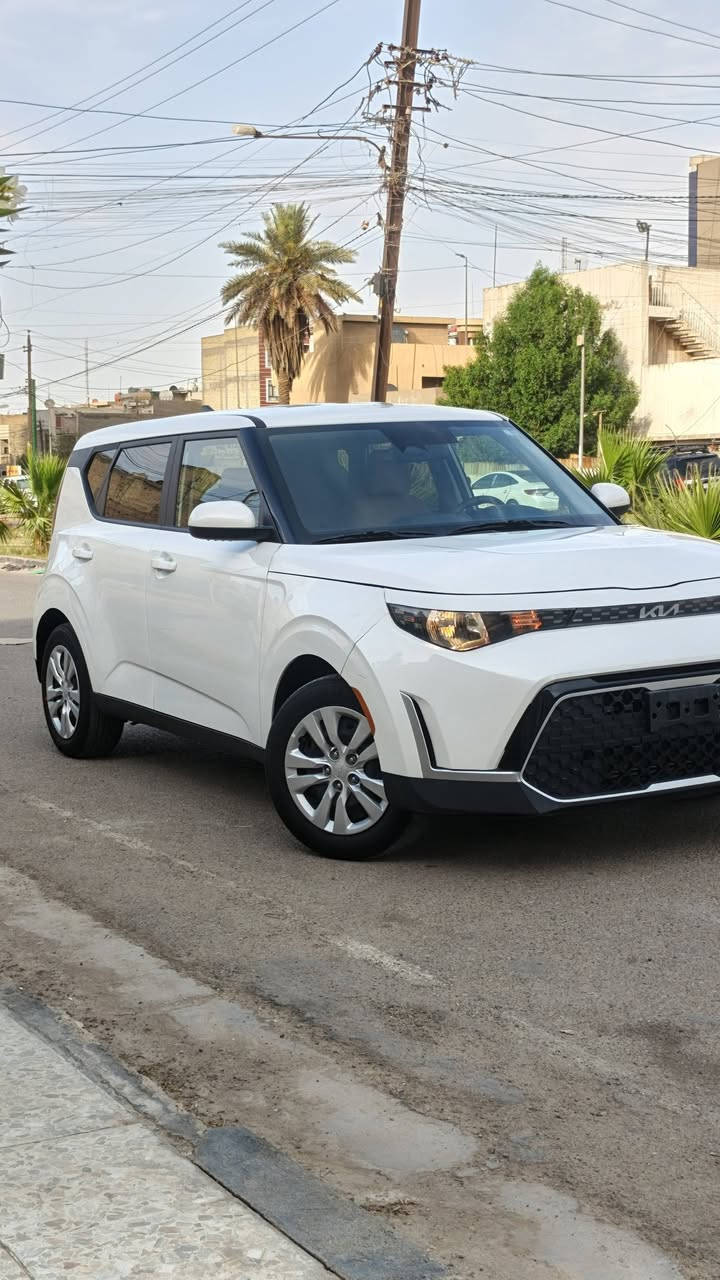 للبيع — Kia Soul وارد أمريكي دخول جديد
▪️ موديل: 2024
▪️ المحرك: 2000  (دوش)
▪️ الممشى: 19 ألف ميل
▪️ جميع الإيربكات سليمة
▪️ بدون تبديل — ليبل واحد السياره 
▪️ بدون دواخل يعني شاصي لغد كفاله 
▪️ مواصفات كاملة:
✔️ رادارات
✔️ توقف ذاتي
✔️ تحكمات
✔️ شاشة كبيرة
✔️ جلد (مسوي بالأردن)
السيارة جديدة بمعنى الكلمة 
التصليح فقط: بداية البنيد + بارد بالجاملغ فقط
والباقي كفالة 
📍 المكان: بغداد — الغدير / ساحة ميسلون
📞 ***********
📞 ***********
⚠️ ملاحظة: السيارة بدون رقم
