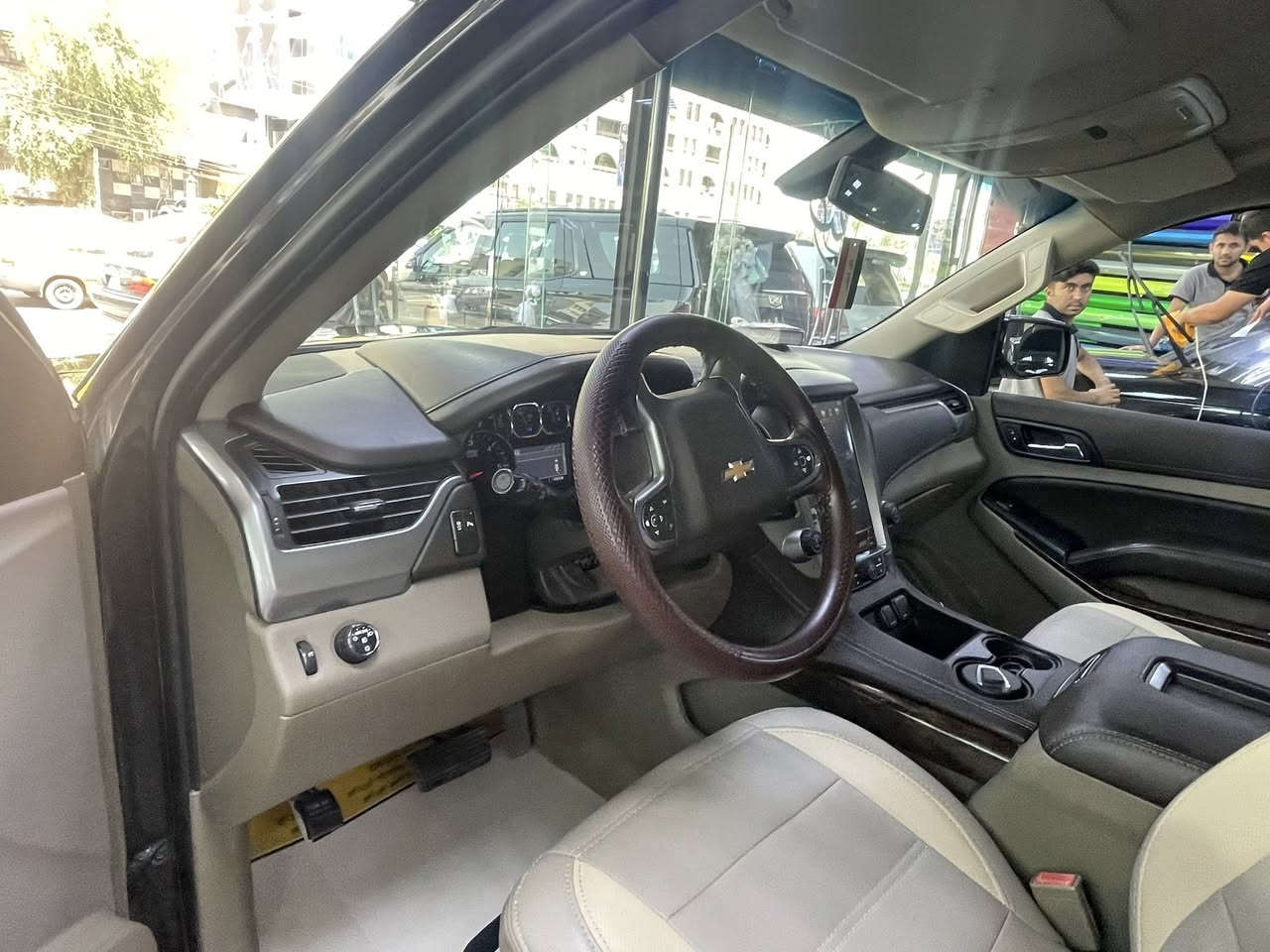 السلام عليكم اخوتي تاهو خليجي ١٥ LS مكفولة من الصبغ
ماشية ١٦٩ الف رقم اربيل
السعر (٣١ ) الف قفل
العنوان بغداد/ الزعفرانية
للاتصال/ 
***********
