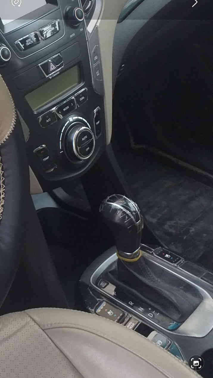 السلام عليكم سنتافي مديل 2013 خليجي  ماشي  135
فول  السونار   بالمنشور السعر 187 $وبيه مجال الاستفسار اتصل 《***********》  《*********** 》 مكاني  دوز  خورماتو
