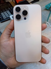 ايفون ١٦ برو ماكس فول نصافه 100/100 دبل سيمكارت ذاكره٢٥٦ بطاريه ٩٥ عدد...