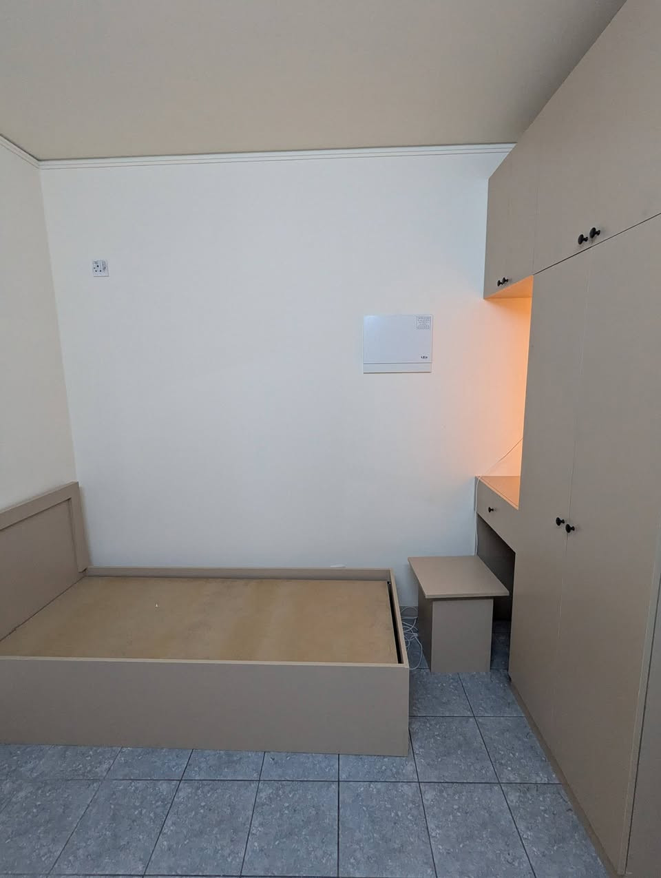 الكابتشينو...
مو بس نشربها ... لا 
لونها حلو ونسوي منها غرفة نوم شبابية 
زورونا ... الشارع العام مقابل المدخل الرئيسي مباشرة قرب معهد المناهل مجاور البنجرجي داخل الكراج 
عروض خاصة وأسعار تنافسية متلكوها بغير معامل 
*********** واتساب 
ابو شهد
