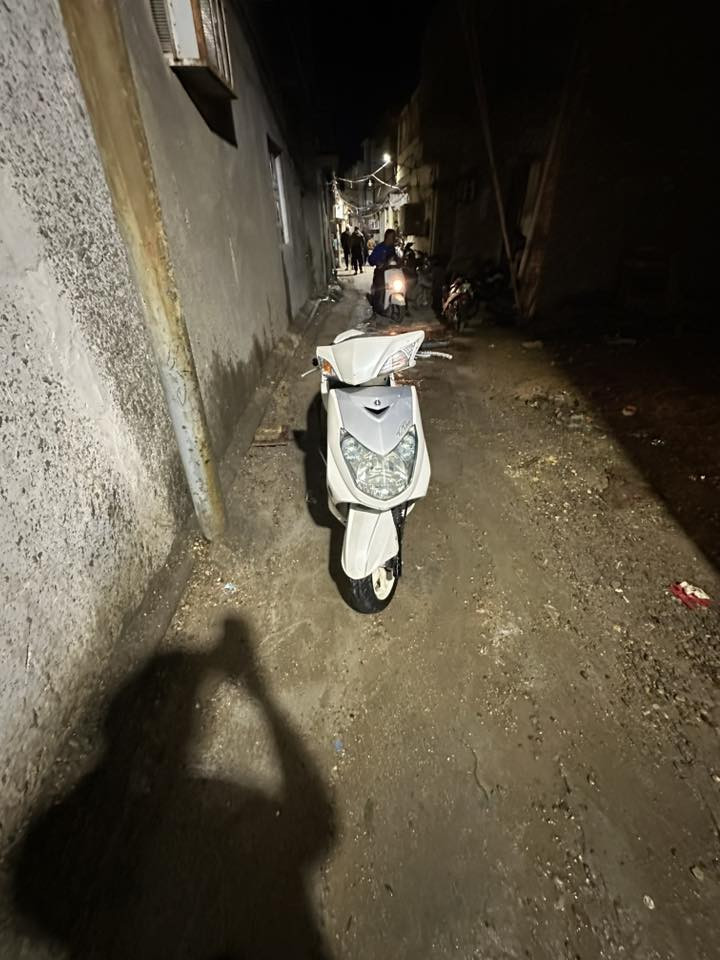 سكنس فحل للبيع صالي سبوعين من مطلعه من الحاويه الله شاهد بيدي طلعتهه من الحاويه مكاني الحله مركز مدينه السعر عل خاص (***********)
