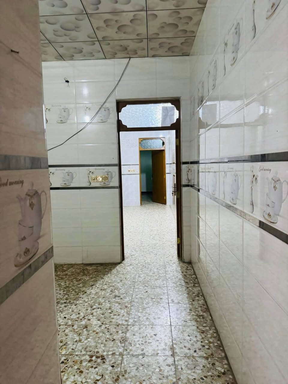 بيت للايجار حي الوفاء جديد طابقين غرفتين وصاله ومطبخ واستقبال البيت درجه أولى جاهز للاستفسار واتساب فقط 
*********** النجف, العراق
