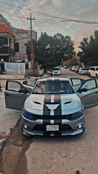 جارجر 2015 SXT شاشة كبيره و الباقي معروف  داخلة كلين بيها باب كلير + ح...