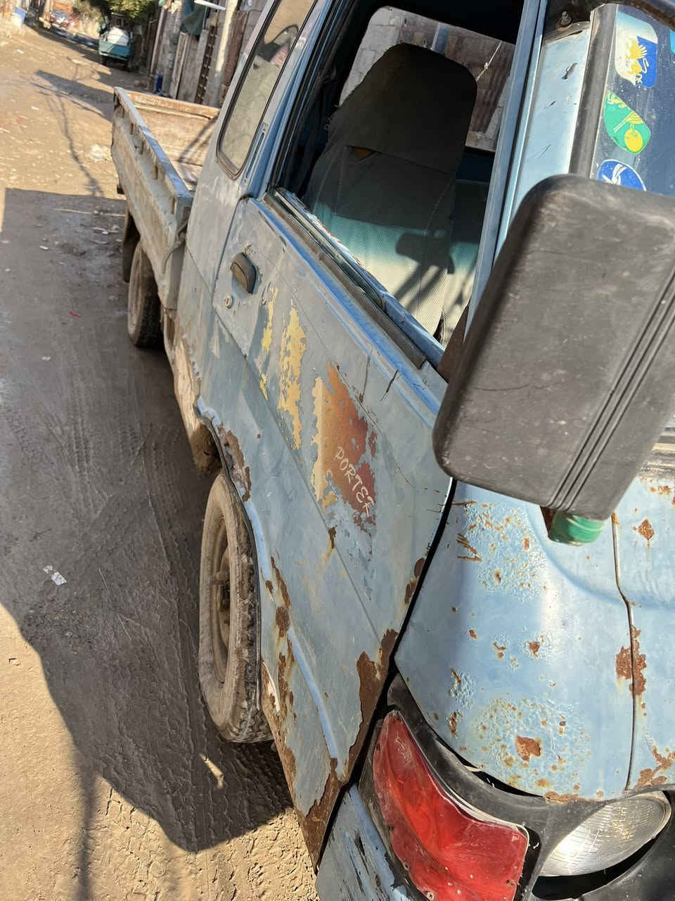 كيا هونداي البيع مكينه وكير بنكو مكفولات كشر شوفت عينك مكان بغداد سبع  قصور سعره 20 ورقه وبيه مجال رقمه دياله الماني***********
