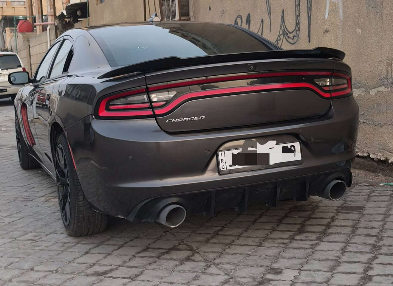 جارجر 2018 وارد كندي اصل رقم انكليزي وهزة جديدة وسنوية باسمي لحد سنة 2030  xt.  ستة سلندر بدون حادث بس الجاملغ مفتوح وراجع وبيها قطعة صبغ كلير فقط من امريكا وشرط الفحص والسونار سيارة مكفولة من الضربة والحادث وكلشي بيها باقي بيها مكفول ماشية 103000 بيها اضافات هيلكات من امريكا يعني بلادية تزويدها مرتب وحلو ماصارلها سنة من دخلت العراق براغيها ع وصع الشركة  موصفاتها بلس وويل 20 هيلكات وحدادية جديدة واحلا من الصور و بالعافية ع الياخذها ترايك وين متريد 
سعرها193 البصرة, العراق


**إذا كنت صاحب هذا الإعلان وتريد حذفه لأي سبب، رجاءا أرسل رسالة إلى الدعم الفني**