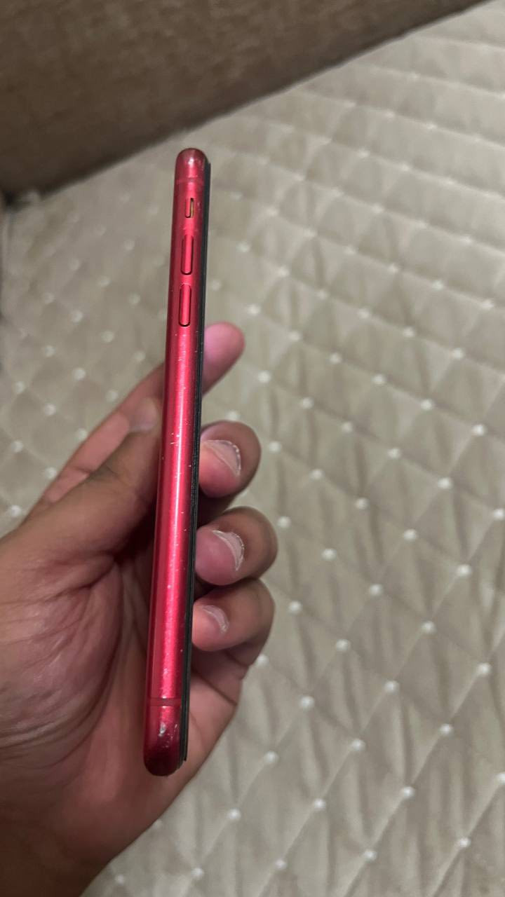 السلام عليكم ايفون 11 عادي التليفون مامفتوح ابد ونظافه 90%وبطاريه 74 وسعر 250 مكاني كوت *********** وبي واتساب
