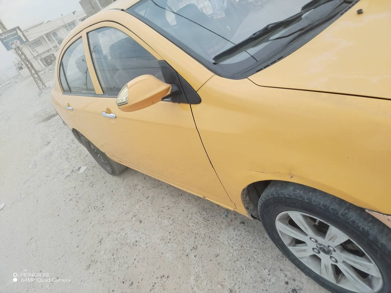السلام عليكم سياره ليفان ٦٢٠ للبيع مكفوله من الضربه عدا طخات بسيطه مبينه بالصور مكينه كولا خير من الله كير عادي كلج جديد مشط ستيرن جديد صدر خلفي جديد نقصها دبلات اماميه فقط  للاستفسار *********** مكانها بغداد الغزاليه
