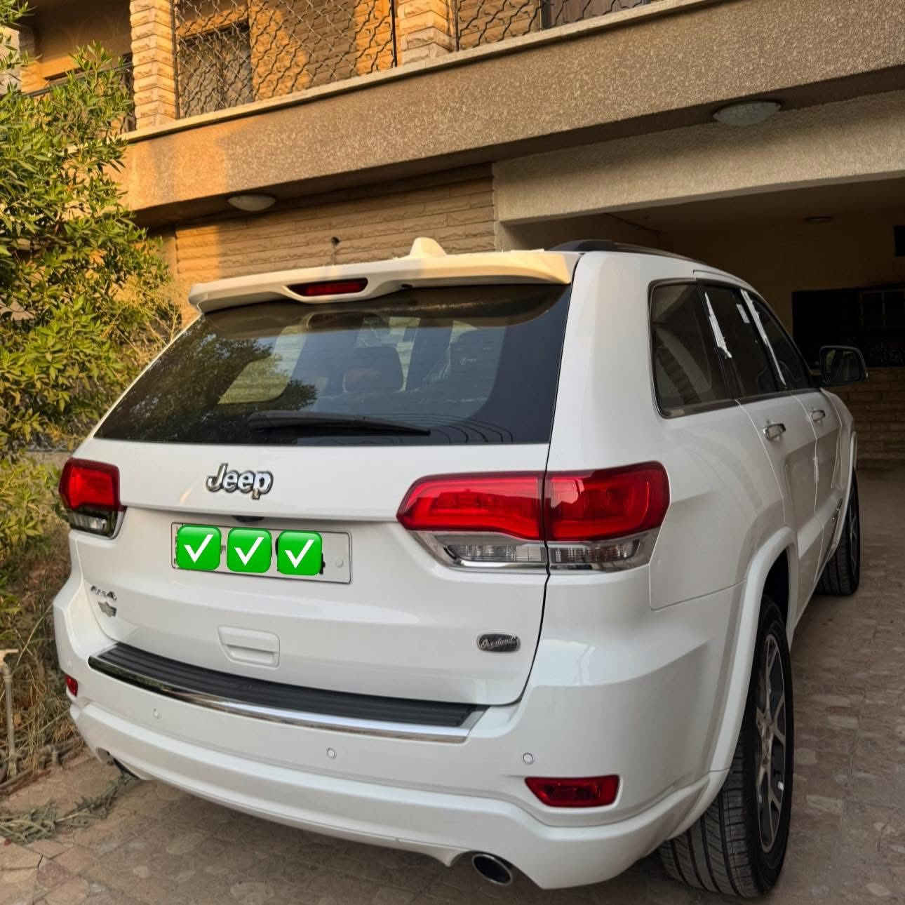 السلام عليكم 
 جيب اوفرلاند 2020  خليجي  وكاله هارلم
ماشيه  ١٩   حقيقي شرط الفحص 
  
بعدها بالنايلون استخدام قليل السياره
دعاميات تغليف ppf  
  
مكفوله صبغ وشخوط بدون بارد بدون كلشي حتى دعاميات كفاله 
كير محرك كفاله من كلشي  
تكحيل كارت مكانين فقط 

رقم بغداد    بأسمي 

فوول مواصفات ١/١  أم الشاشات والجكات  

(بانوراما ،٣ شاشات ،جكات،بصمه،جلد جملي  ،رادارات ،جانبي توقف ذاتي ،شاشه جبيره ،جنطه كهرباء،كراسي تدفئه تبريد،إطفاء ذاتي)

الاسبير منازل والعده وكتلوكات ما مستخدمه  والأرضيات والسماعات والعده ما مستخدمه ابد  

سعرها  ٣٤٥    ورقه  
للاتصال ***********
