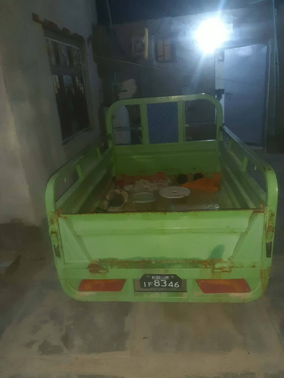 عنوان.  الكوت
نقض بطاريات 
بيع او مراوس 
سعر 400


**إذا كنت صاحب هذا الإعلان وتريد حذفه لأي سبب، رجاءا أرسل رسالة إلى الدعم الفني**