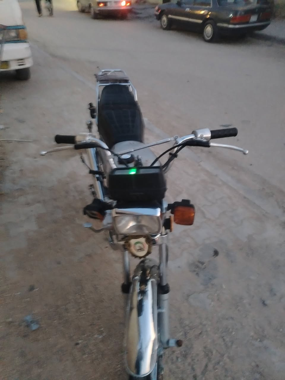 كلك كلك موديل ٢٤  نضيفه مستعجل ع بيعته ومكفوله ***********
