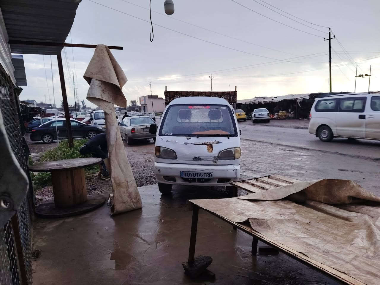 السلام علیکم فاو 2007 کیر محرك جديد  صدر کهربائیات بدون عیب اوراق کاملة بدون صبغ شاصي بلادي سيارة كلها بلاد مكاني جنوب الموصل الكياره   الشراي يتصل ***********. سعر 16 وبيه مجال
