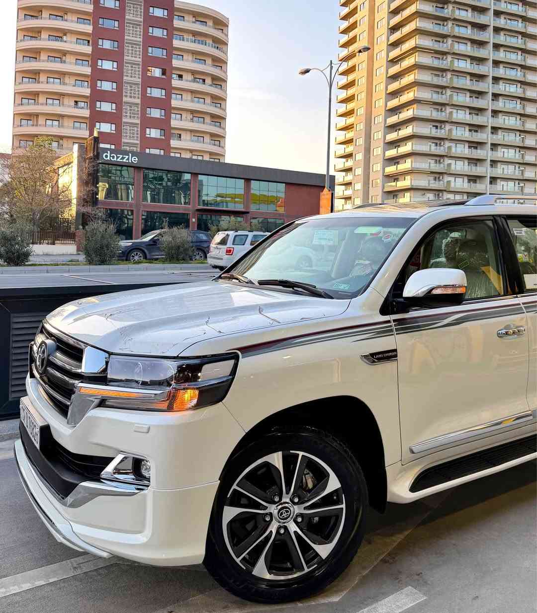 Toyota Land crusir_ 2020 _ 68,000 km

اللَّهُمَّ صَلِّ عَلَى مُحَمَّدٍ وَعَلَى آل مُحَمَّدٍ

ملاحظه (رجائن سياره بدون مراوص)

🔷تويتا لاند كروز  _ 2020 _ گراند تورينگ
جيهان باب اولا
🔷سياره مواصفات معروفه (گراند تورينگ)
🔷سياره زيرو شريكه (جيهان) باب اولا
🔷 سياره (2) كوشنات كهرباي (٣) دگم
🔷سياره (8) ايرباكات _ (٣ ) شاشات
🔷سياره (٢) بصمه بيلادي موجود مامفتوح

🔷سياره مكفول كفاله عامه دعامي لي    
🔷بدون صبغ .. بدون بارد .. بدون شخوت 
🔷بدون حالوب .. بدون رمل مكفوله كفاله 🔷سياره بص ماشاالله نفص زيرو
🔷غراضات كامل موجود حتا عرضيات مامفتوح هيدفونات موجوده 

🔷سياره ماشيه 68,000 الف كيلو حقيقي
🔷4 اطارات و ويل جديد شريكه 
🔷سياره داخل بيجي كوشنات زيرو

🔷سياره محرك بشرت مامفتوح جديد جديد
🔷 محرك (V6) 
🔷سياره حيل نظيفه كلشي علي بلادي اوك

🔷مواصفات
(بصمه .. الانزلاق .. كشن جلد  .. ثلاجه ..  زينون .. هواء مزدوج .. نيظام ايكو ..
حساسيه الديك الموخره مرايات .. فتحه ..
تشغيل عن بعد ..  باب بصمه _ باب وراء كهرباي)

🔷نظافه  ١٠٠٪ كامل سيرڤس بدون نقص و مصرف

🔷سياره مال بيت أي نقص مابيها

🔷نفس اليوم / تحويل و وكاله حاظر مباشر
سنويه حتا ٢٠٢٨ جديد 
🔷 سياره داخل / سليمانيه 
🔷سعر .. 528$ .. ورقه 
🔷رقم / *********** السليمانية, العراق
