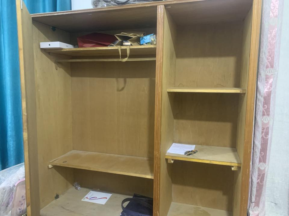 كنتور صاج تلث بيبان 
الموقع الكوفة مجمع المختار
السعر 125 وبي مجال
***********
