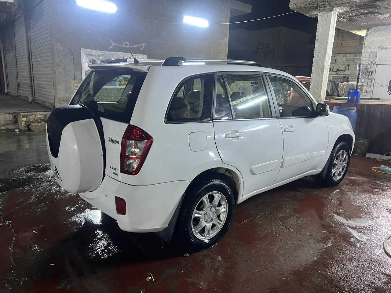 السلام عليكم للبيع تيكو 2013 رقمً بغداد الدولي تحويل مباشر مكفوله من الضربه والصبغ والتبديل والخياسات سياره جديده وع وضع الشركه ماشيه 95 كير صدر تبريد جاهزه فقط صوت بالمكينه سياره شغاله وتمشي ابيع ع هل وضع مكان بغداد 
للاستفسار 

‭0773 336 7924‬
