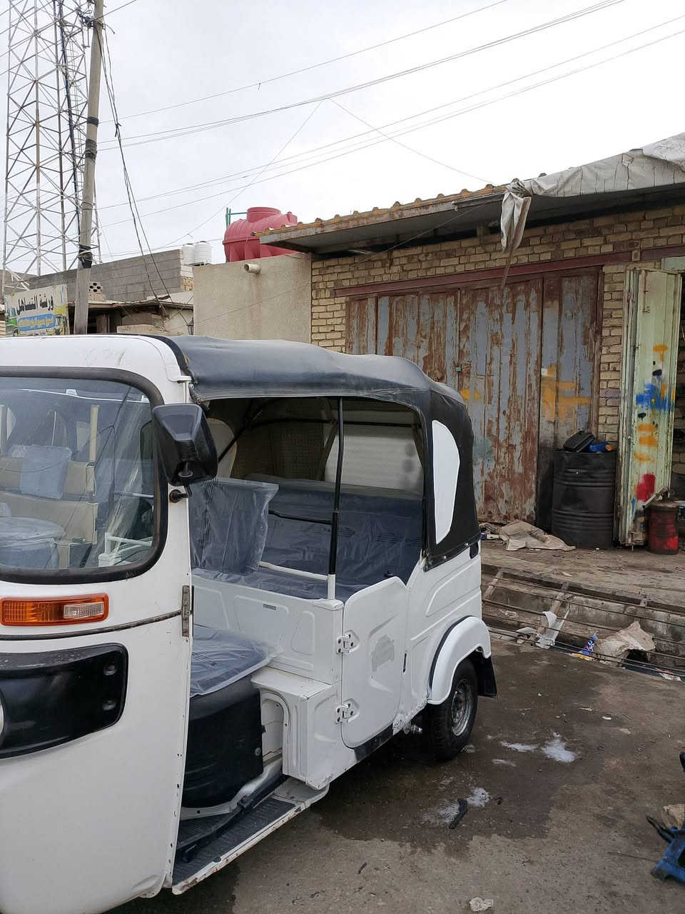 سلام عليكم تكتك البيع مديل 21 شهر 8 رقم رسنويه نكليزي بيه طخات ومجفته سعره 6400 وبيه مجال بصيط  مكاني قضاء الرفاعي التصال ***********
