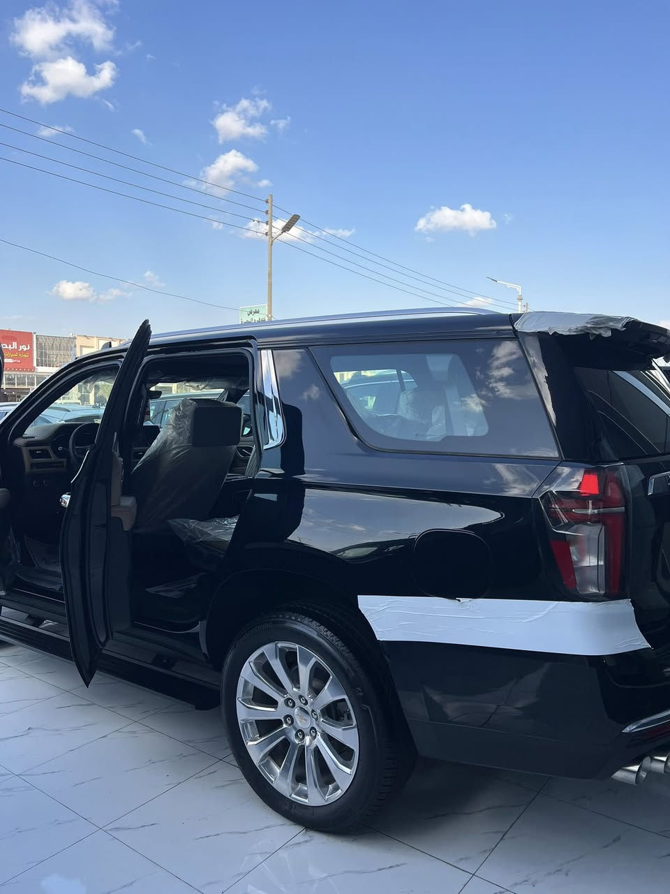 السلام عليكم
تاهو بريمر 2024 خليجي وكالة المنصور زيروو صفر 
فول مواصفات للأخير مرقم وكامل بسعر 97.500 مليون دينار عراقي مع الرقم *********** - *********** عنواني البصرة
