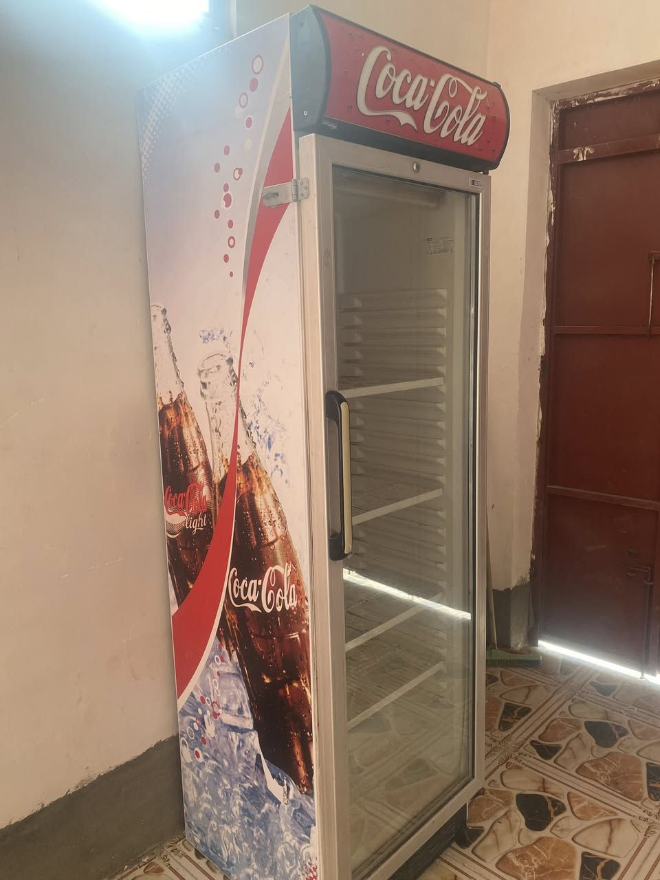 عارضه للبيع نضيفه حيل وشرط. تبرد ثلج مكاني كياره ‭0771 699 6038‬ تصل عل رقم وتدلل
