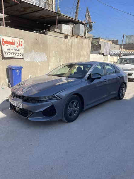 سلام عليكم للبيع K5 موديل 21 مكينه 1600 Tمو كامل مواصفات حادثه بس بنيد ومصلح نفسه السعر 160 العنوان بغداد البلديات ***********
