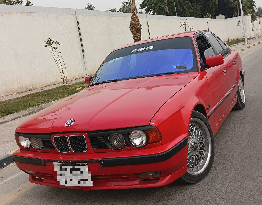 السيارة حلوه بيها نواقص بسيطة سعر 49وبيها مجال  للبيع فقط رقم اربيل سنوية صغيرة صار سنتين من ساقطه ***********-----***********
.سلام عليكم عنواني بغداد اليرموك او حي الجامعة للبيع او مراوس
للبيع او مراوس   سعر 49وبيها مجال بسيط  وسيارة نصبه احلى من صور واني خادمك 
***********
بي ام 525اصل مديل 91 مكينه مسكر فانوص كير عادي نوعيه جاترك  تبريد ثلج  رقم اربيل الماني سنوية شرط تحويل  زغيرة سيارة قطرة خياس ماكو حوض صندوك بلادي بيها فقط جوملغ الايمن على كد شبر فقط سيارة مابيها اي ضربه وجاهزه وبيها اربع بطاين بيبان  موحلوات *********** بغداد, العراق
