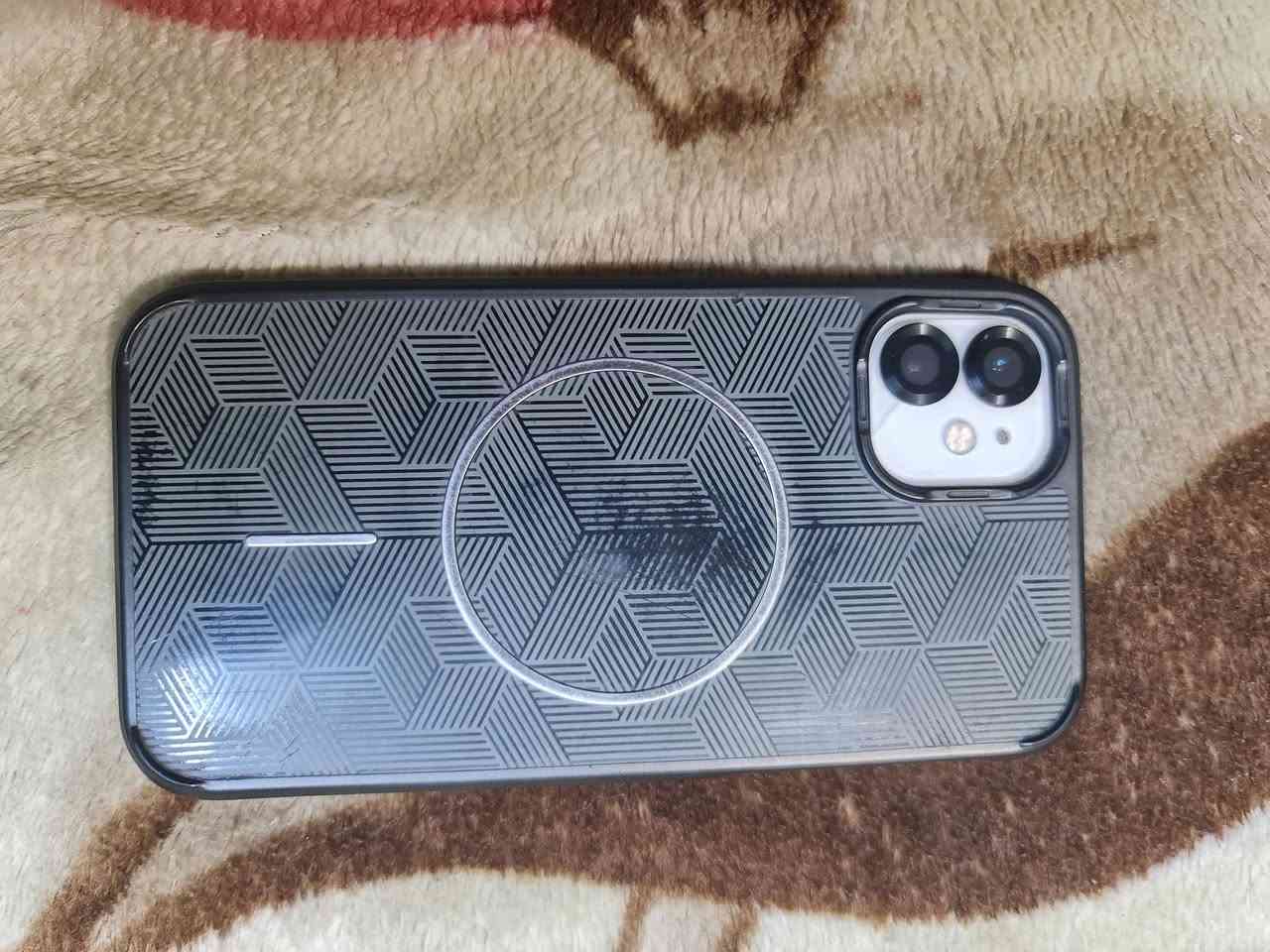 السلام عليكم ايفون 11عادي ذ128مبدل شاشه وبطاريه وكاله كامرات نضيفه فيس ايدي شغال خط شغال كله عل فحص للبيع او مراوس +ضهره مفطور بسس +وياه 2كفرات هديه 

سعر 200وبيه مجال او مراوس


**إذا كنت صاحب هذا الإعلان وتريد حذفه لأي سبب، رجاءا أرسل رسالة إلى الدعم الفني**