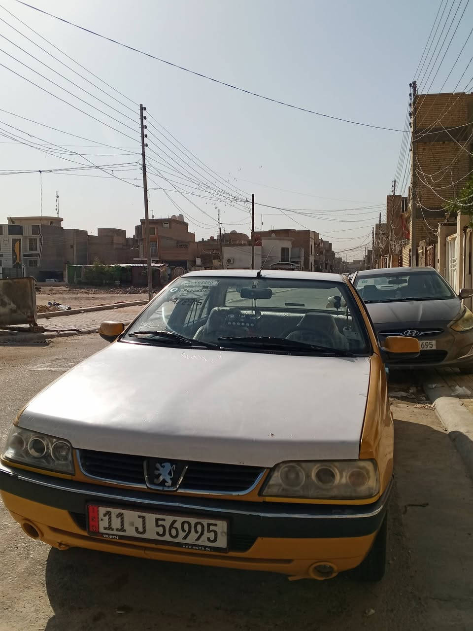 سلام عليكم للبيع بيجو اكد 2016. السياره جاهزه  رقم بغداد تحويل ثاني يوم. حداديه جديده باتري جديد كهربائية كلها  شغاله. منضومه تبريد جديده داخل جديد السياره كير ومكينه مكفولات بيها حار بل جاملغ الوره السايق فقط ومصلحا  السعر 40 وبيها مجال قليل مكاني كربلاء الرقم ***********@
