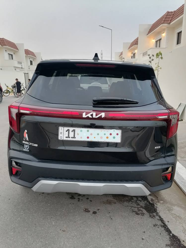 كيا سليتوز ٢٠٢٤ رقم بغداد
 حادثها موضح بالصور
محرك ٢٠٠٠ دوش
گير AT    ٦ نمر
رادار أمامي، مثبت سرعه، تحديد مسار،شاشه اندرويد و كار بلي، لايت زينون
بجم كبس تبريد ثلج غاز الشركه
حداديه باتري تايرات كله جديد
الكشنات و الارضيه مغلفه جلد 
السعر ١٥٥ ورقه
*********** ديوانية, القادسية
