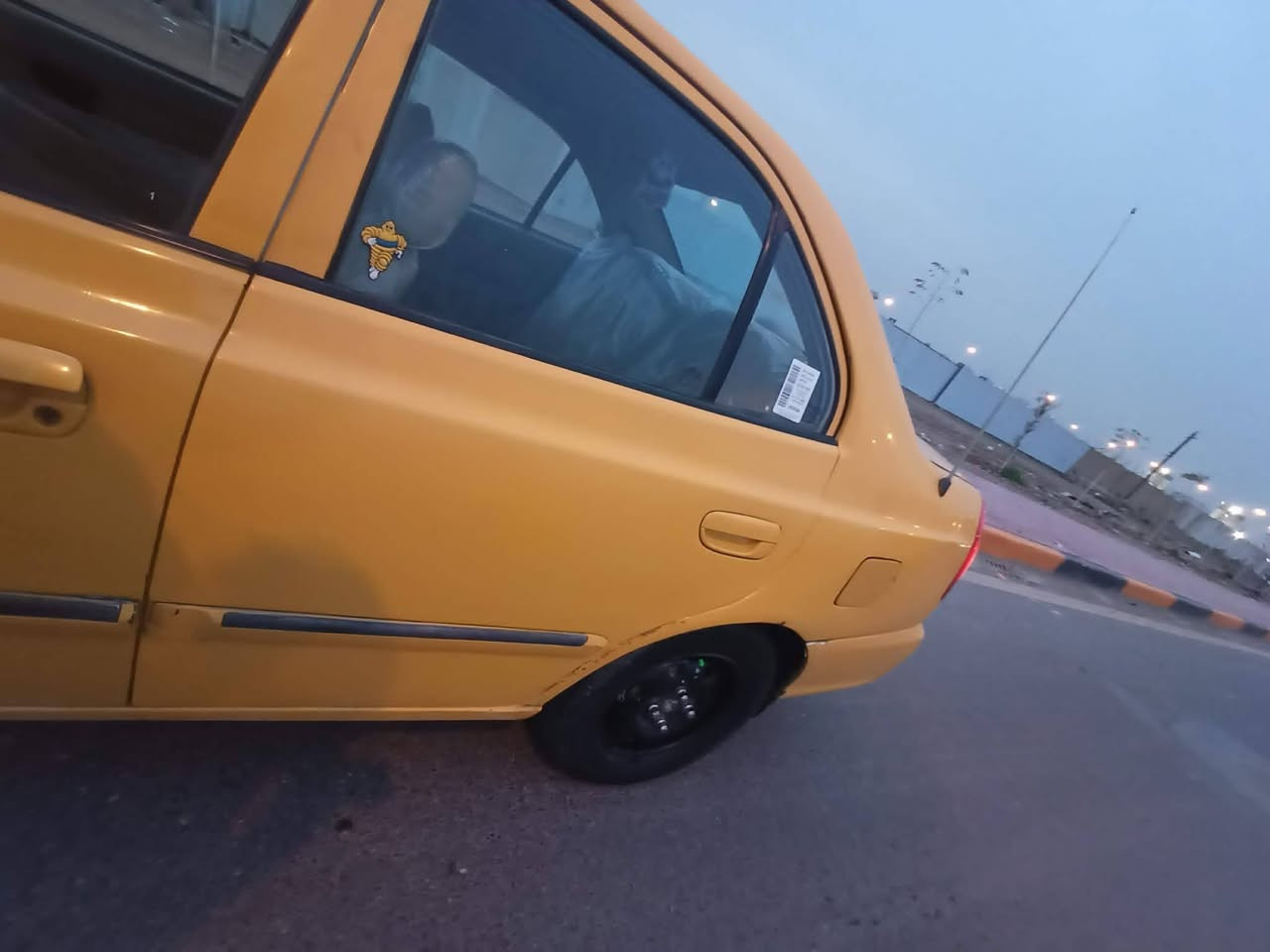 سلام عليكم فيرنه 2014 رقم بغداد سيارة مال جناي خير من الله كير محرك جديد زنون دوشمه جديده كاعيه جديده من ايدك للشارع وبل عافيه عل ياخذه***********
